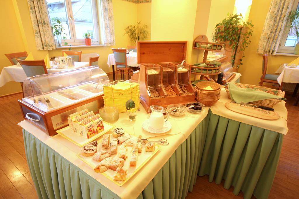 Carinthia Stadthotel Hotel 4*